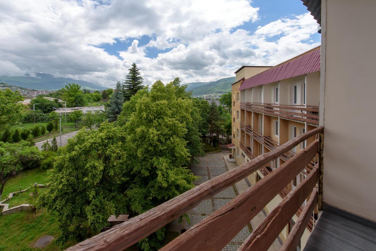 Kirovakan Hotel Vanadzor Exterior photo