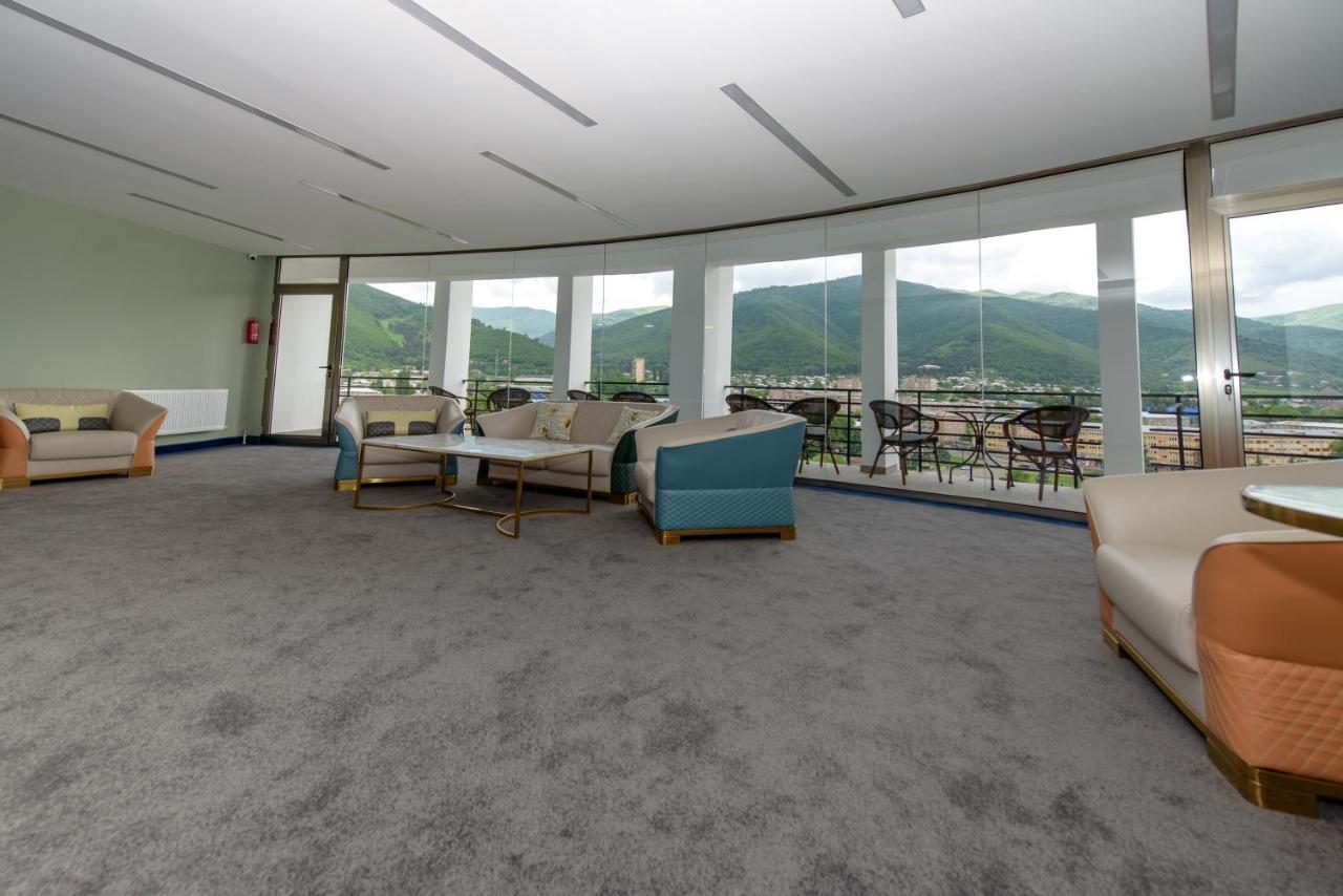 Kirovakan Hotel Vanadzor Exterior photo