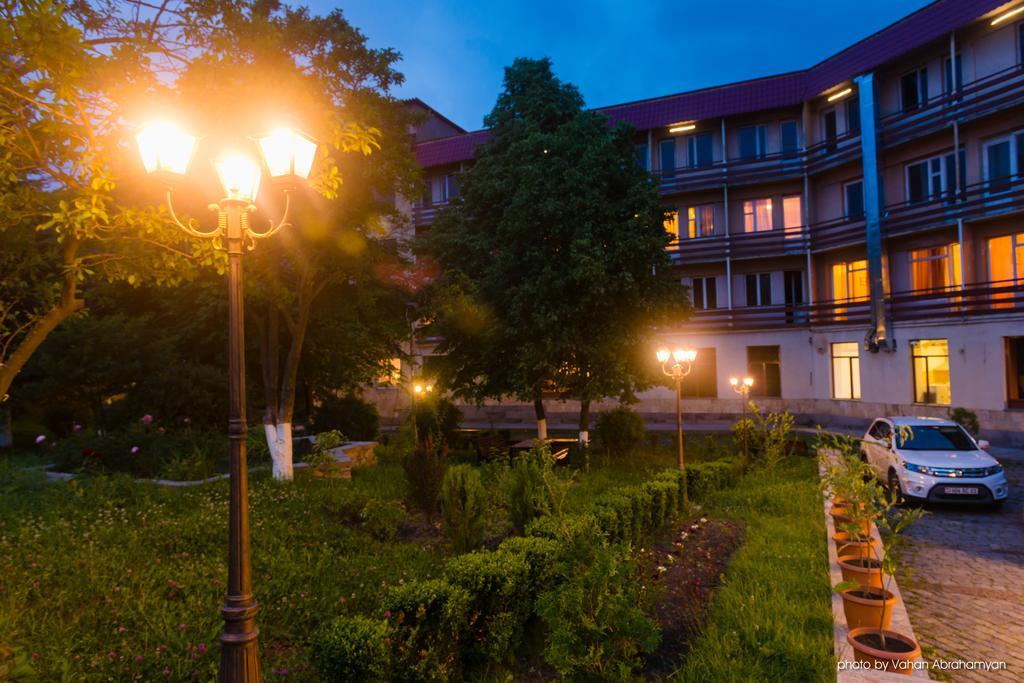 Kirovakan Hotel Vanadzor Exterior photo